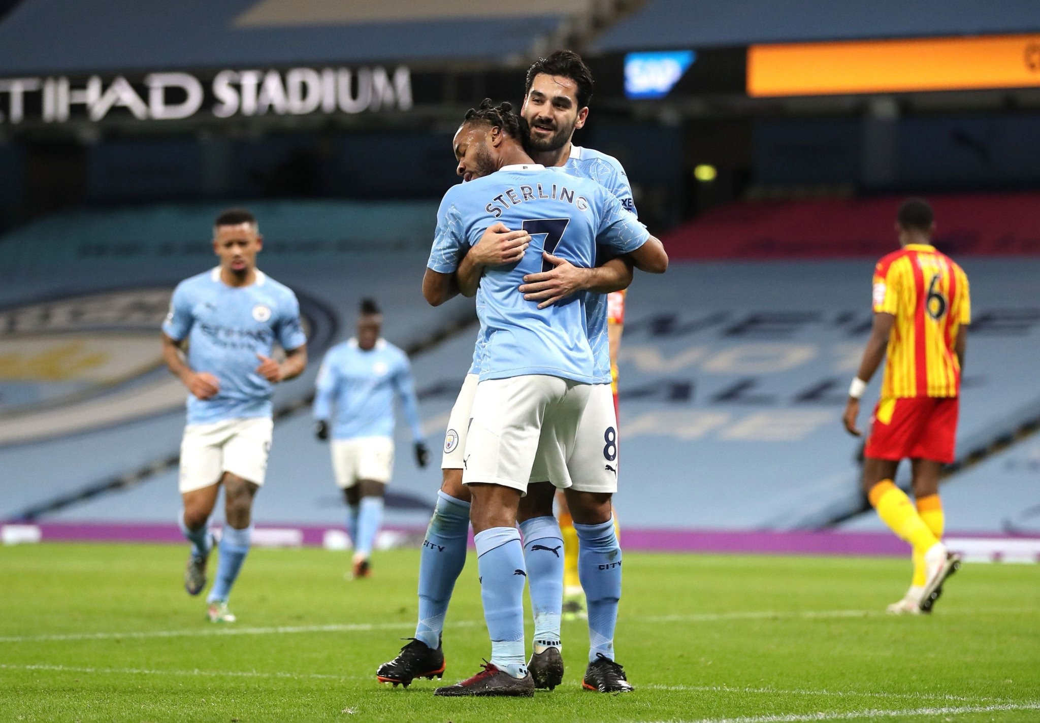 众多观众的 众多观众的